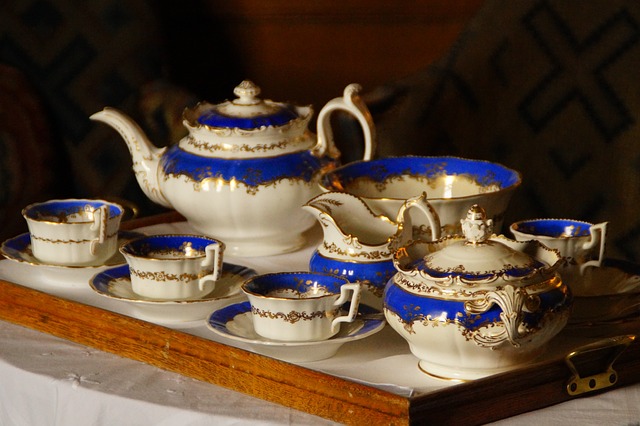 イギリスの紅茶の歴史│|西洋アンティーク事典
